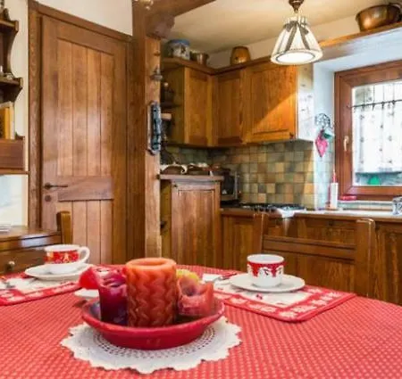 Mountain House 100 Meters From Cableway Courmayeur
