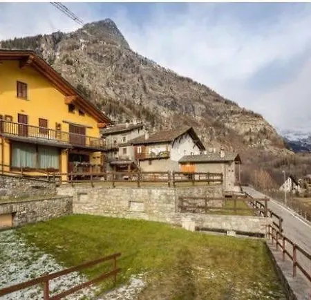 Mountain House 100 Meters From Cableway *